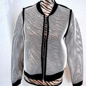 A Comfortable Meshed Zipped Down Top/Jacket, size Medium.